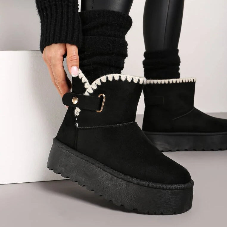 UGG à plateforme ornées de fil décoratif