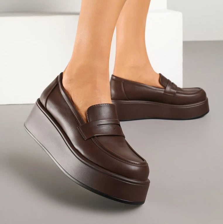 Mocassins à plateforme avec bride décorative