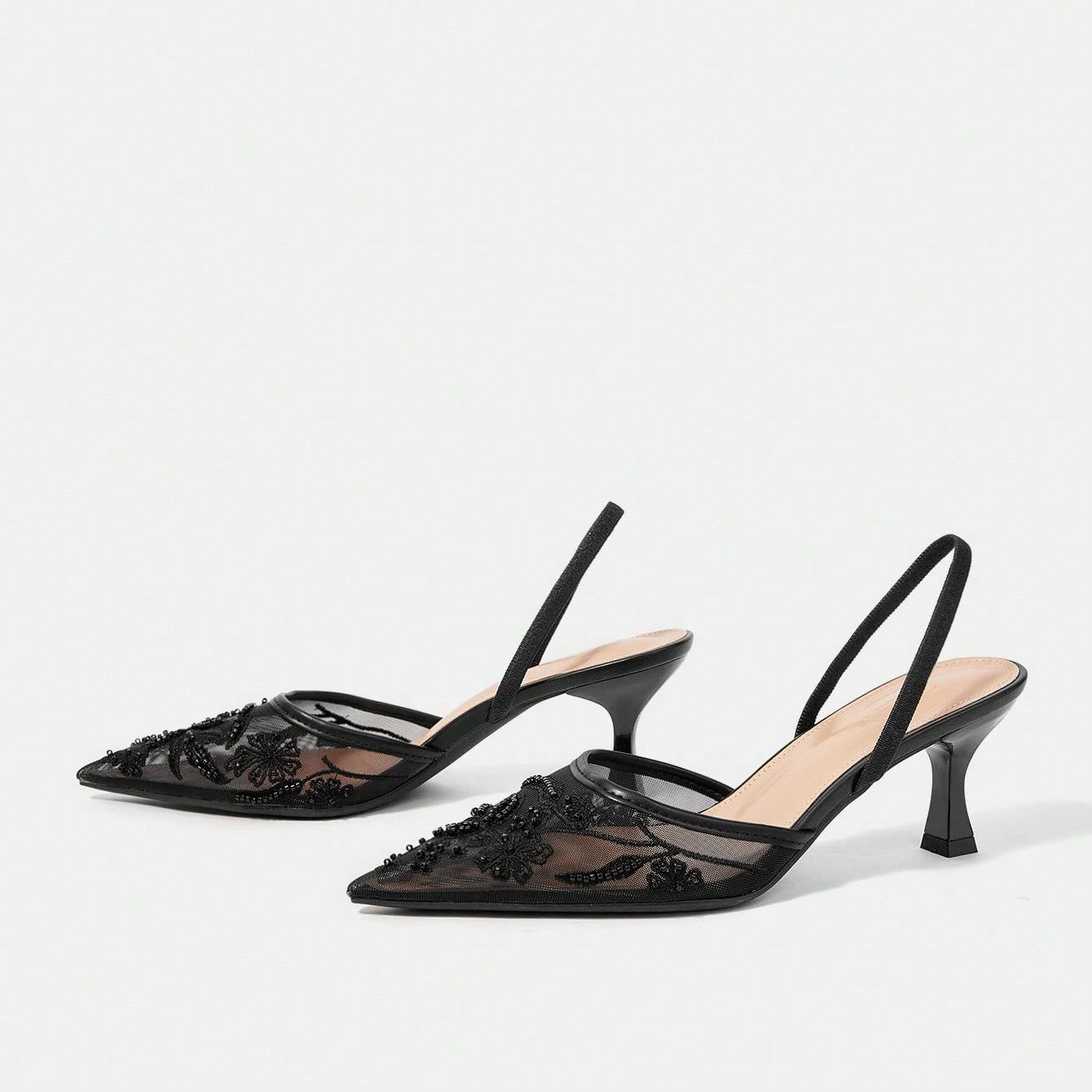 Escarpins Slingback en Résille Brodée