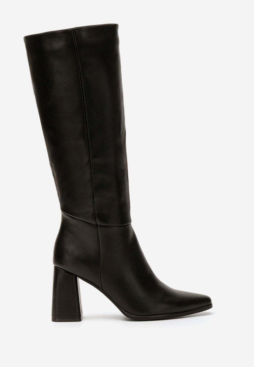 Bottes à talons hauts