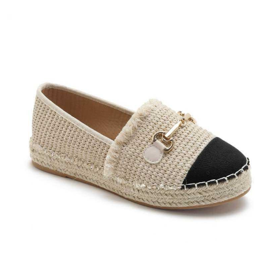 Espadrilles à bout noir et boucle