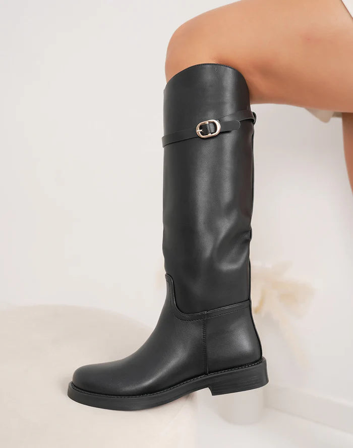 Bottes noires cavalière à bout rond avec lanière dorée