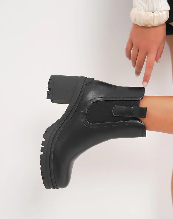 Demi Botte à talon carré fourrée