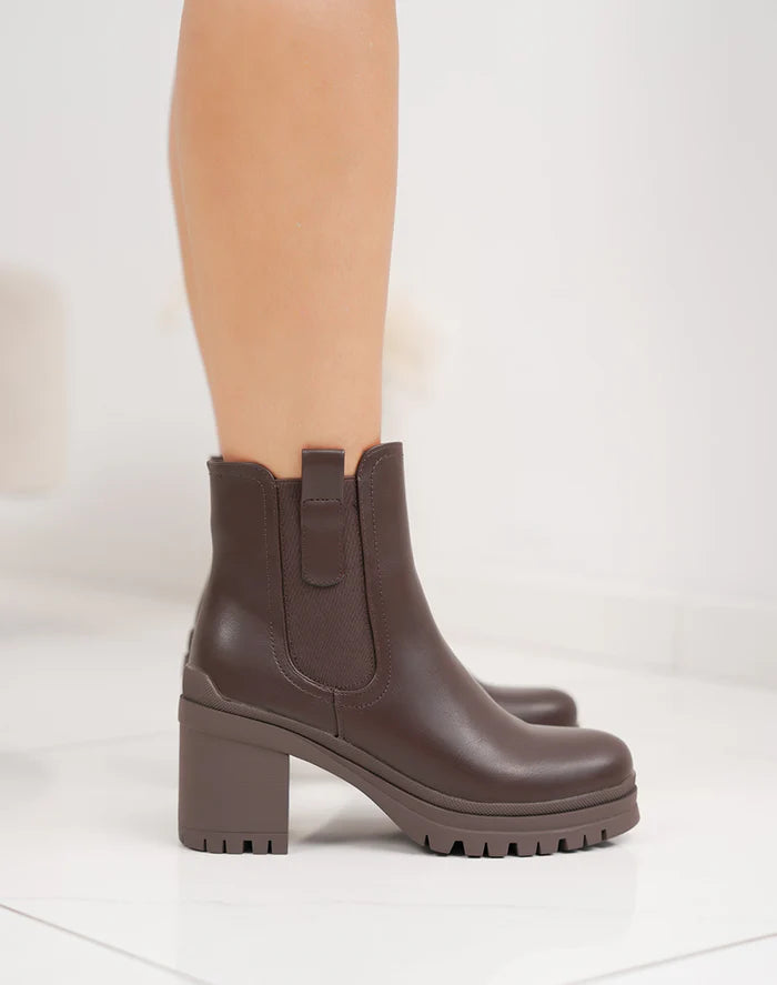 Demi Botte à talon carré fourrée