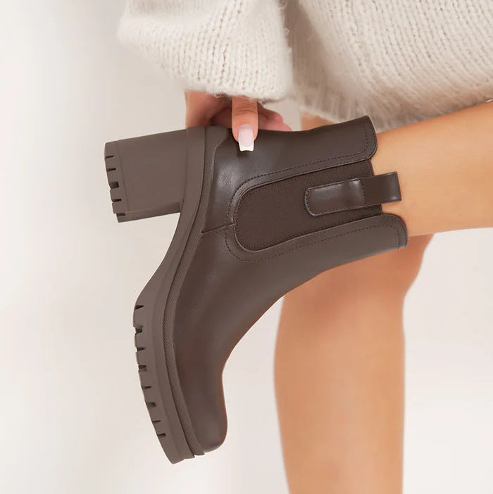 Demi Botte à talon carré fourrée