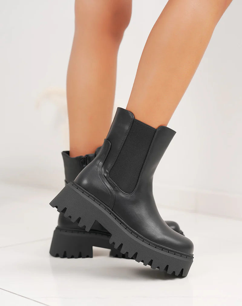 Brodequin femme style à plateforme crantée et intérieur fourré