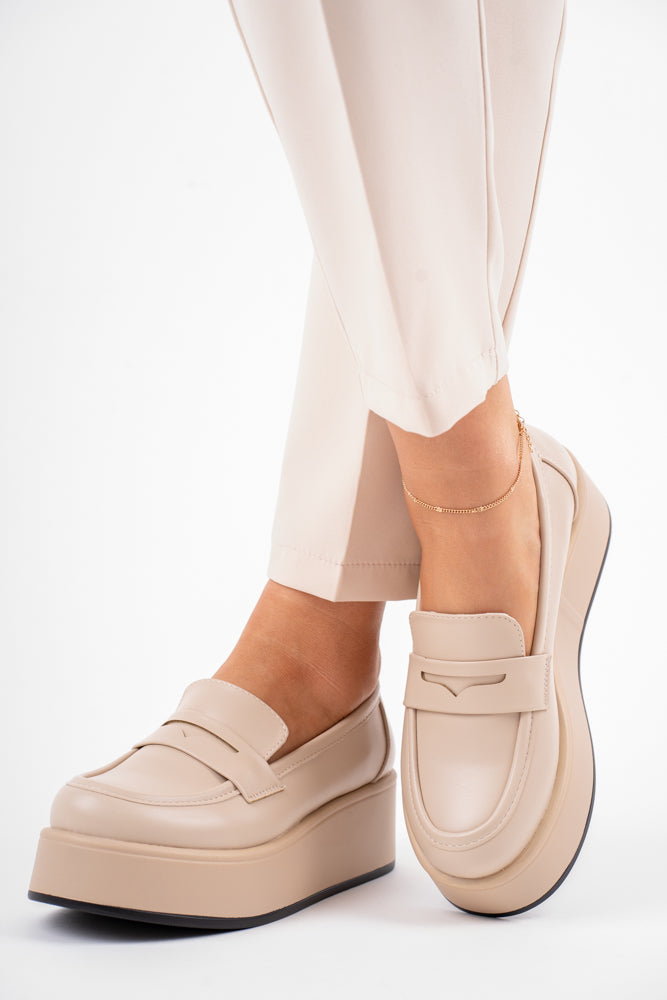 Mocassins à plateforme avec bride décorative