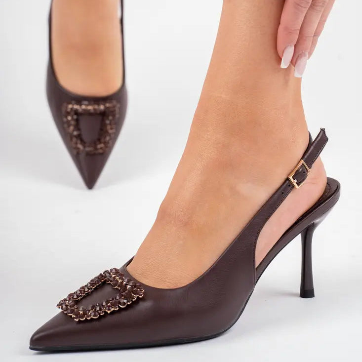 Escarpin à talons hauts avec boucle en zircon cubique en forme d'étoile