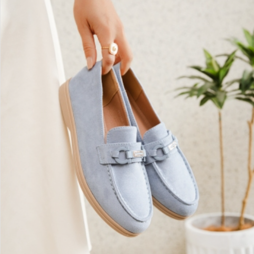 Mocassins à boucle décorative