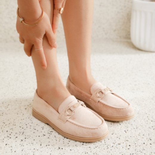 Mocassins à boucle décorative
