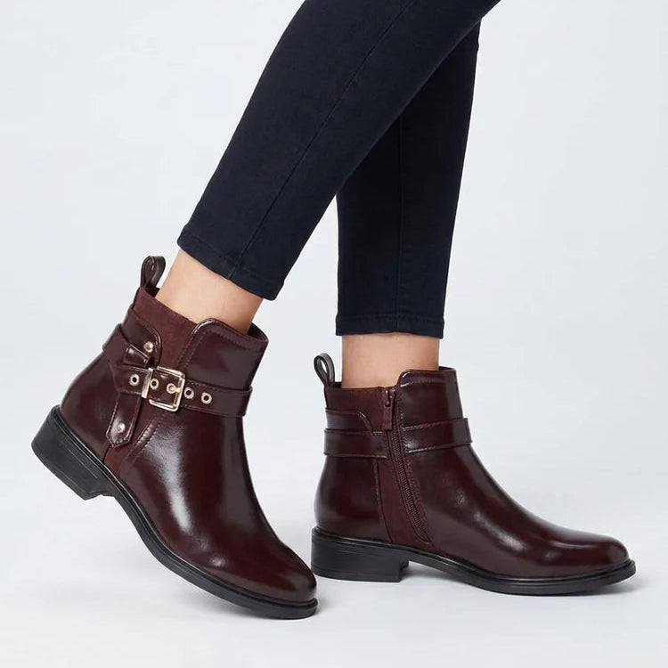 Bottines à talon bloc et boucle