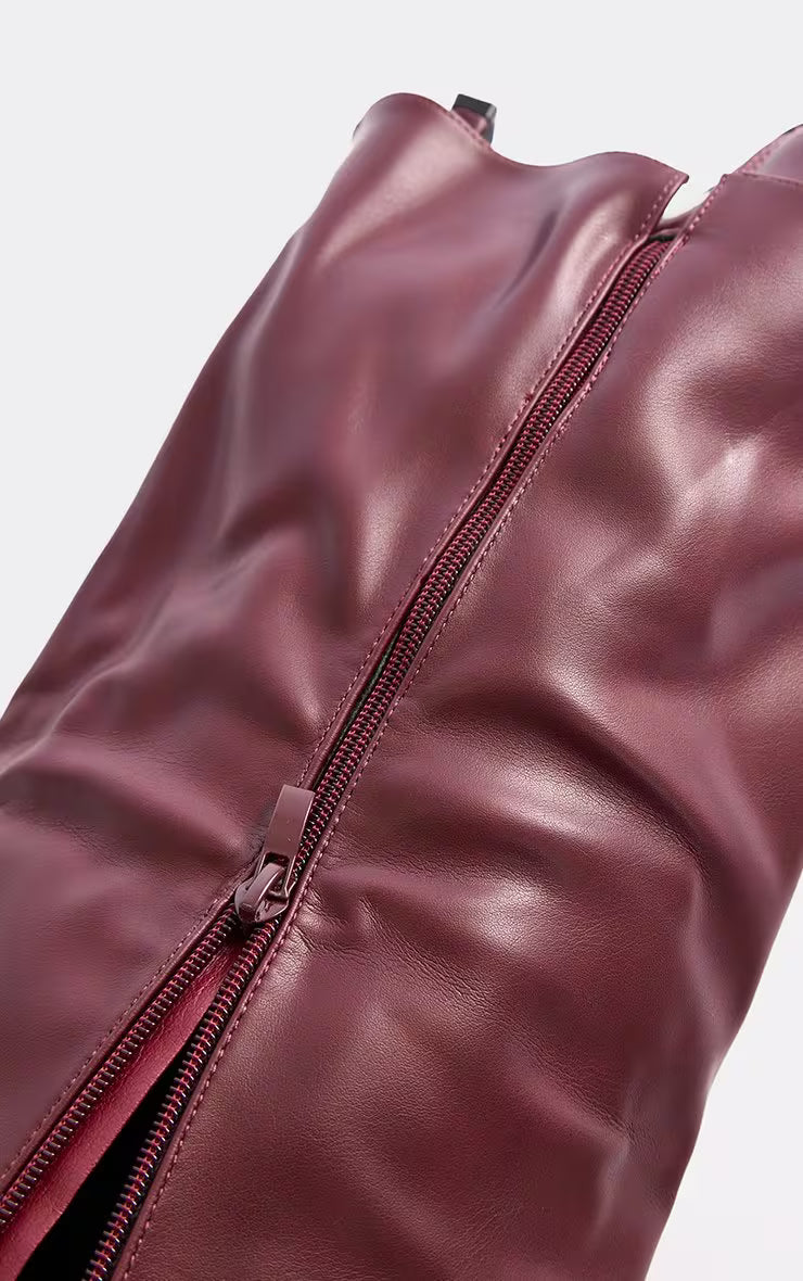 Bottes à talons Aiguilles avec une tige retroussée à la mode