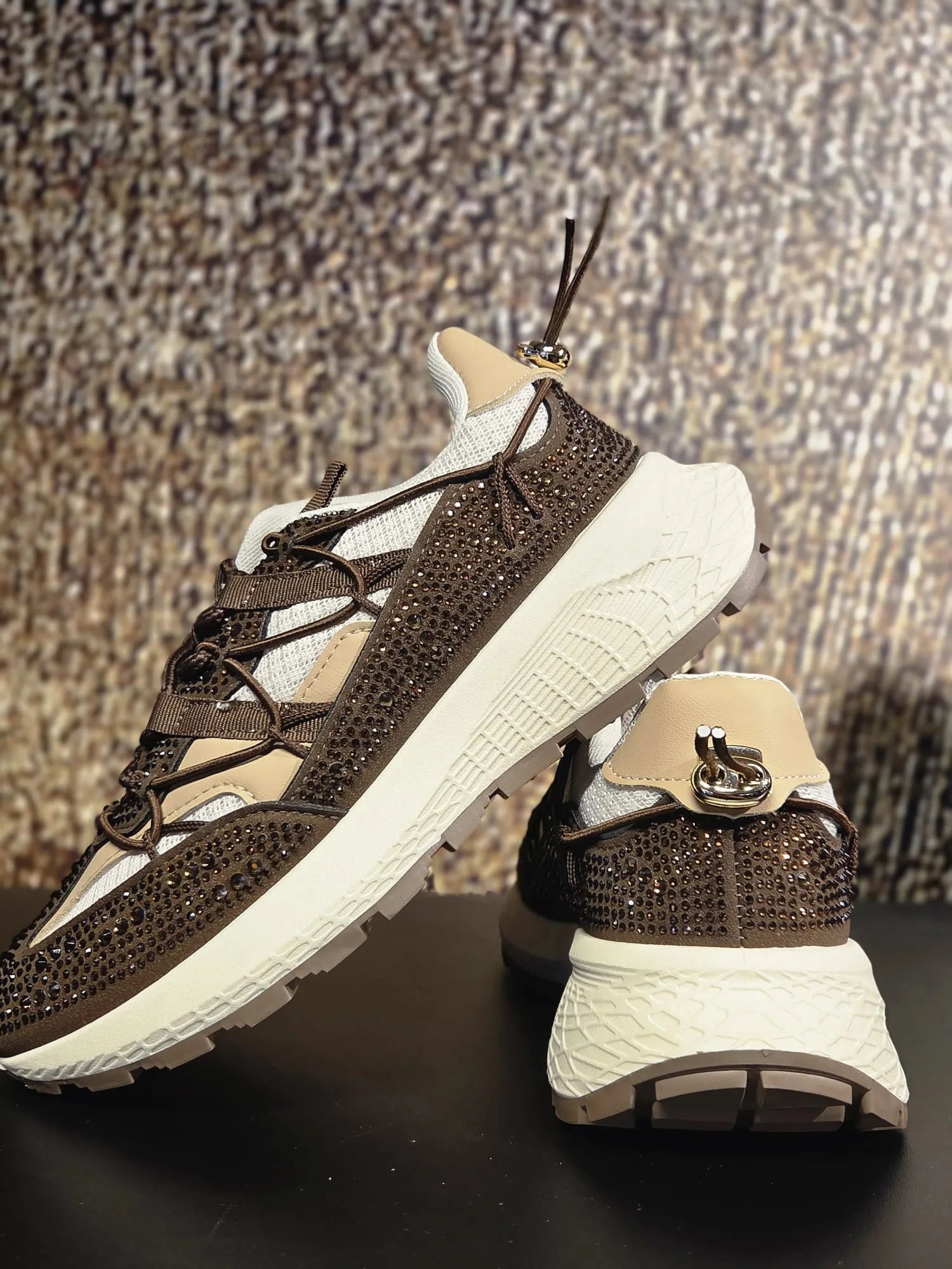 Baskets pour femmes ornées de pierres