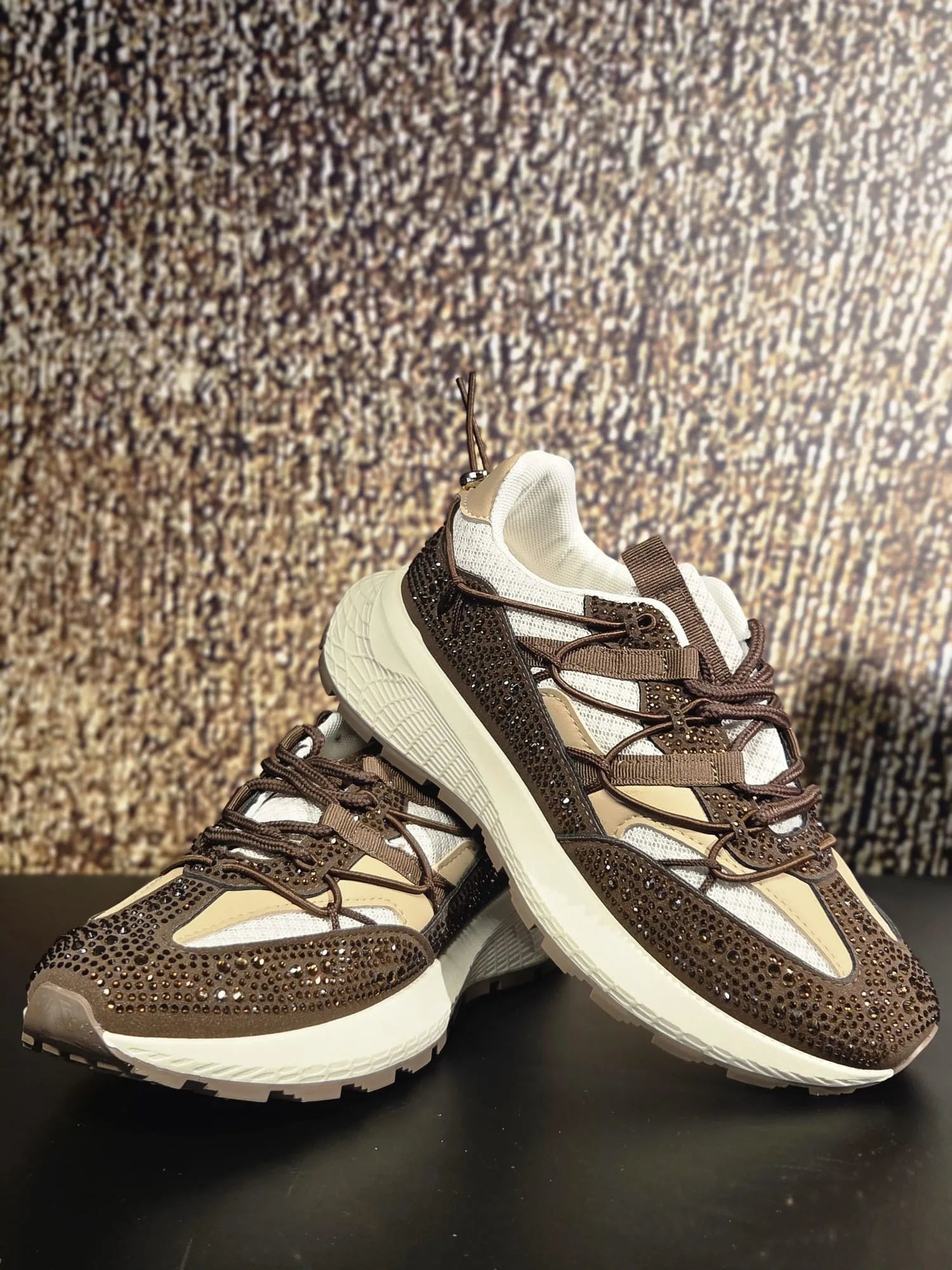 Baskets pour femmes ornées de pierres