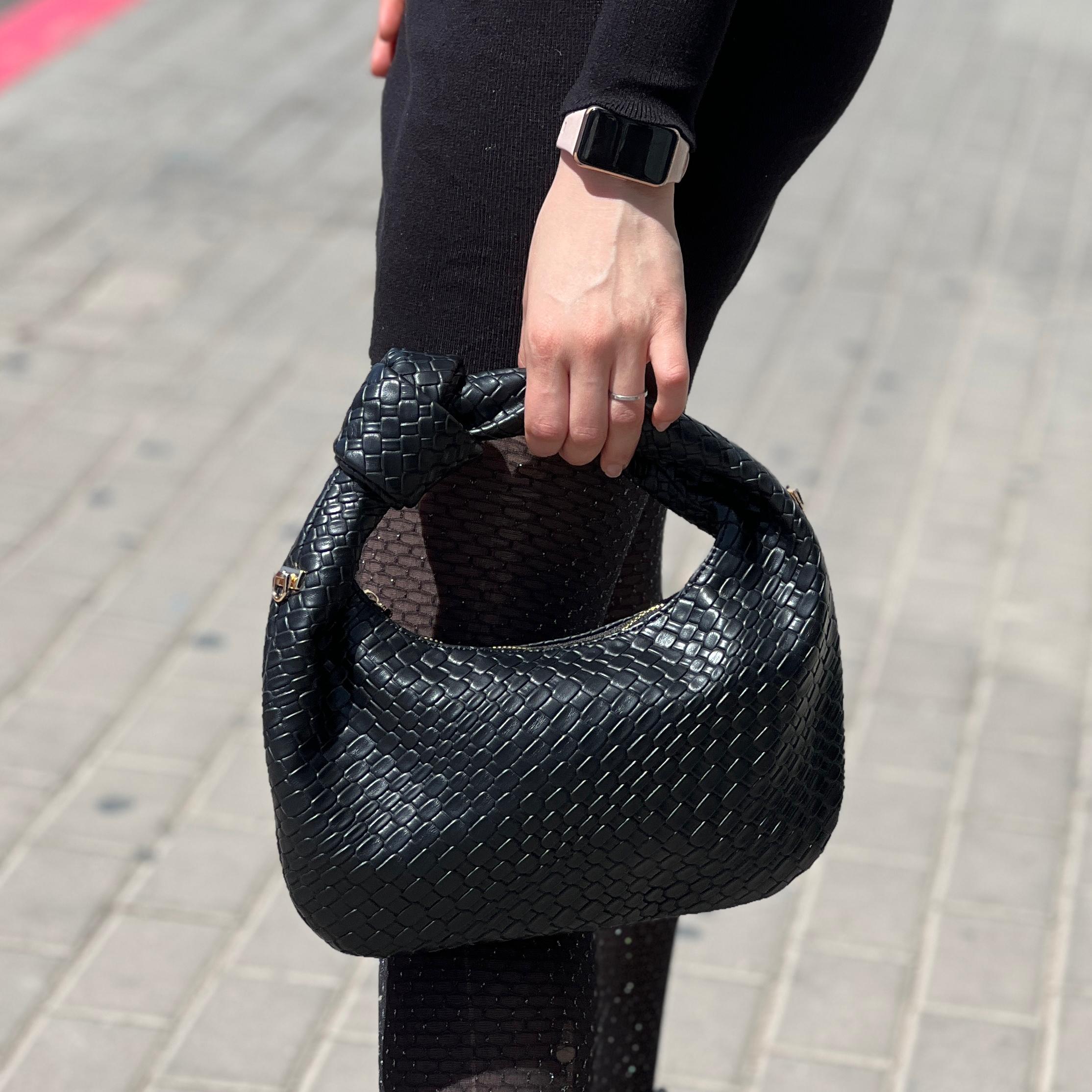 Sac à main de femme de style vintage bourguignon, simple