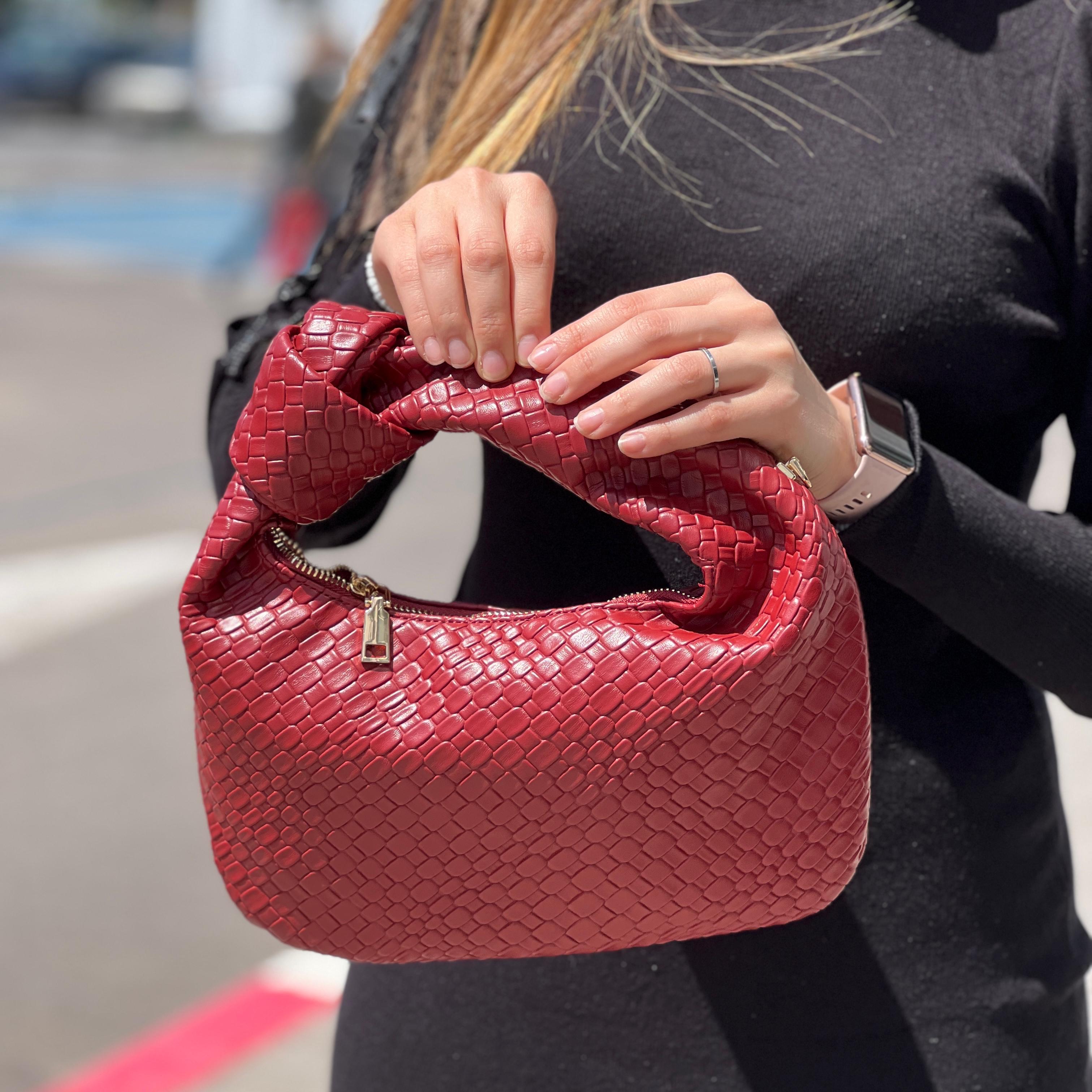 Sac à main de femme de style vintage bourguignon, simple