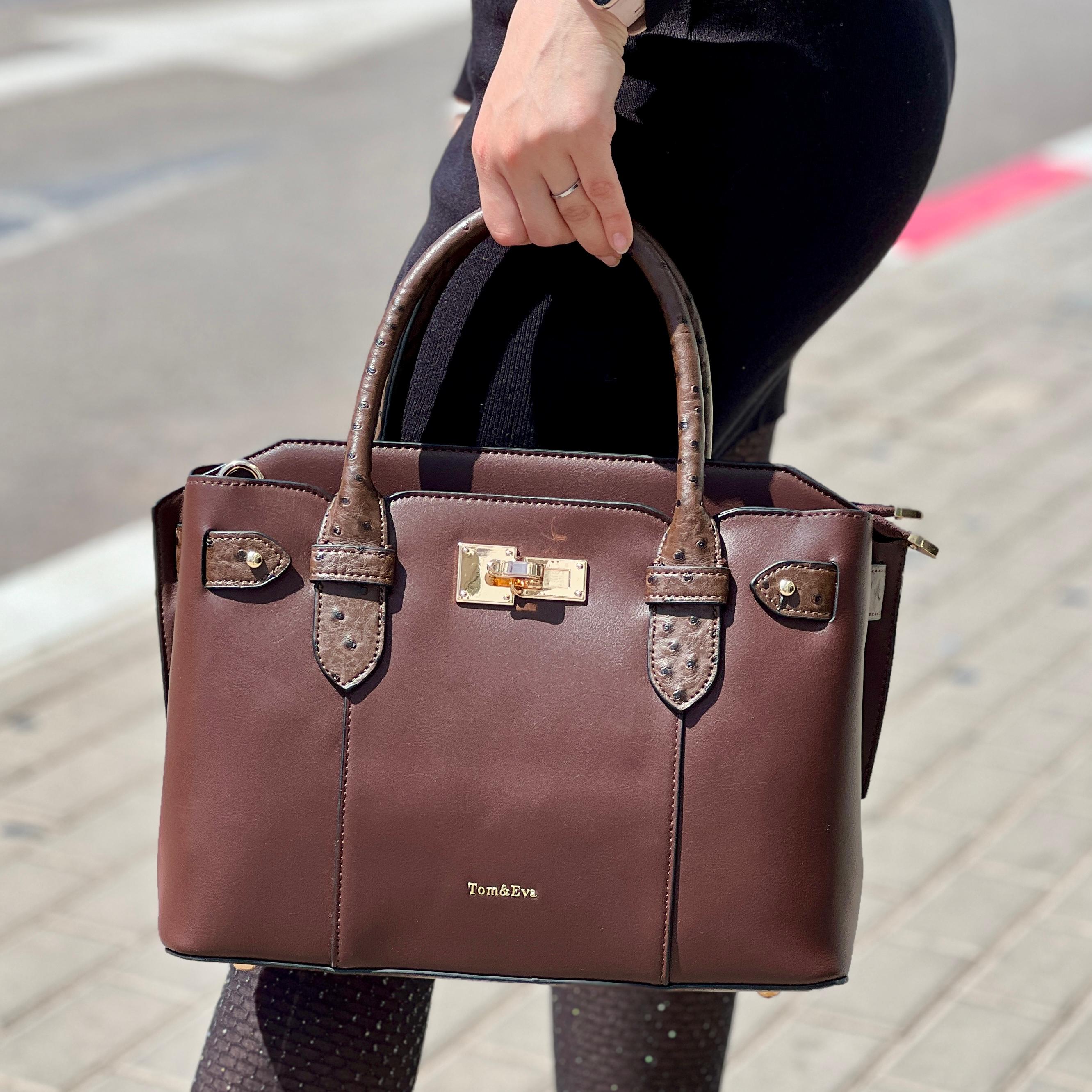 Sac femme structure rigide avec détails bijoux