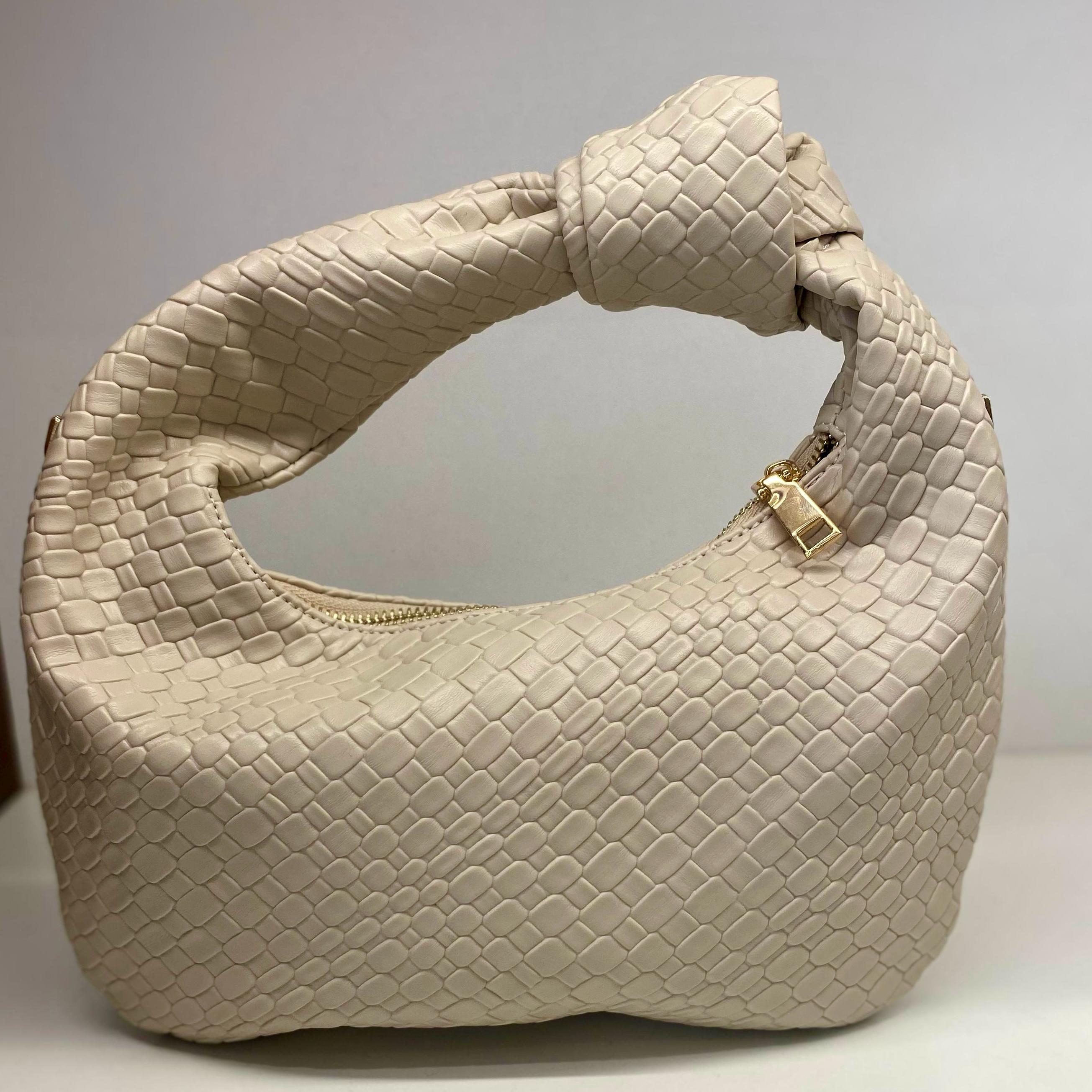 Sac à main de femme de style vintage bourguignon, simple