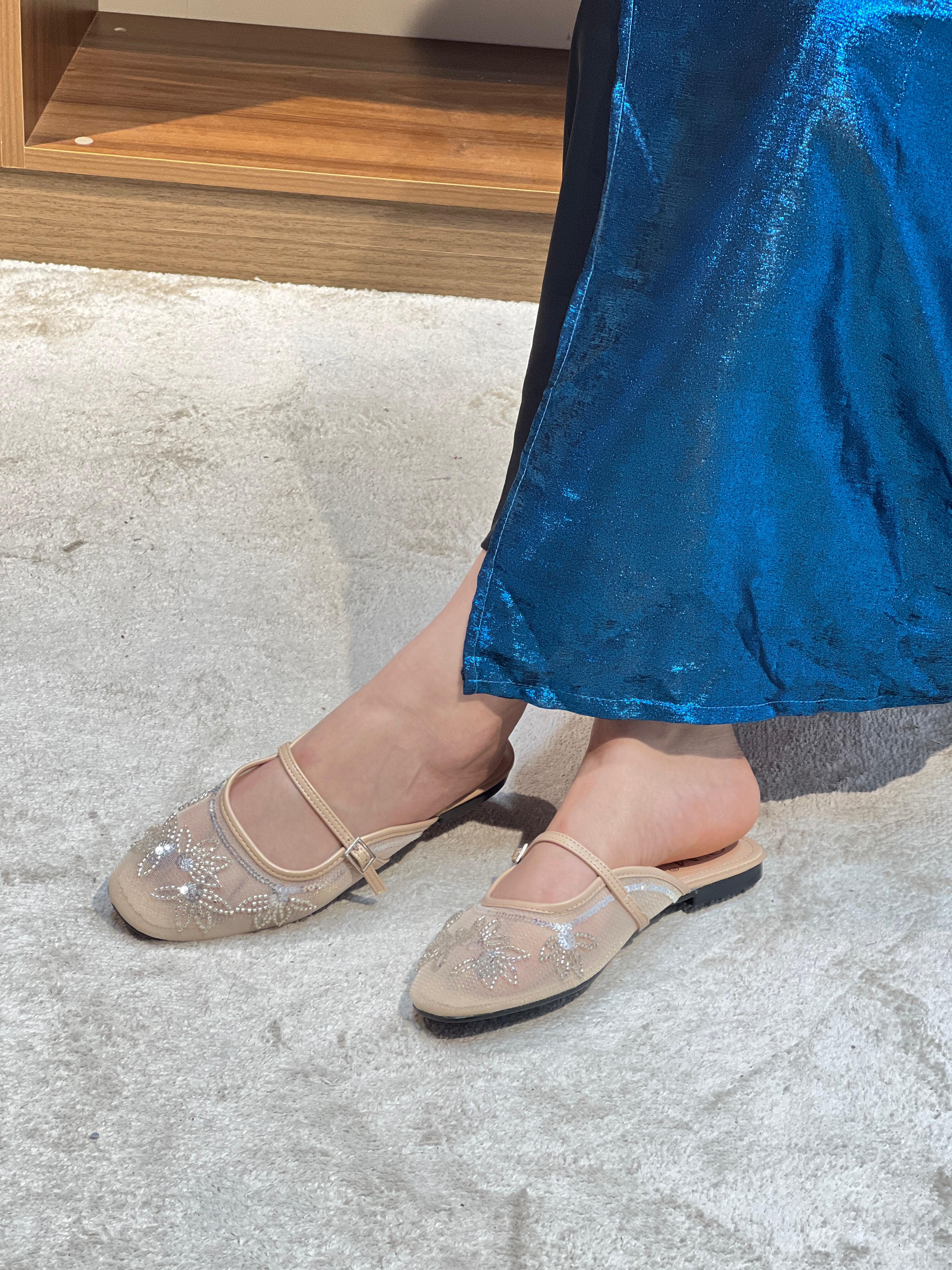 Babouche plates matière résille strassé