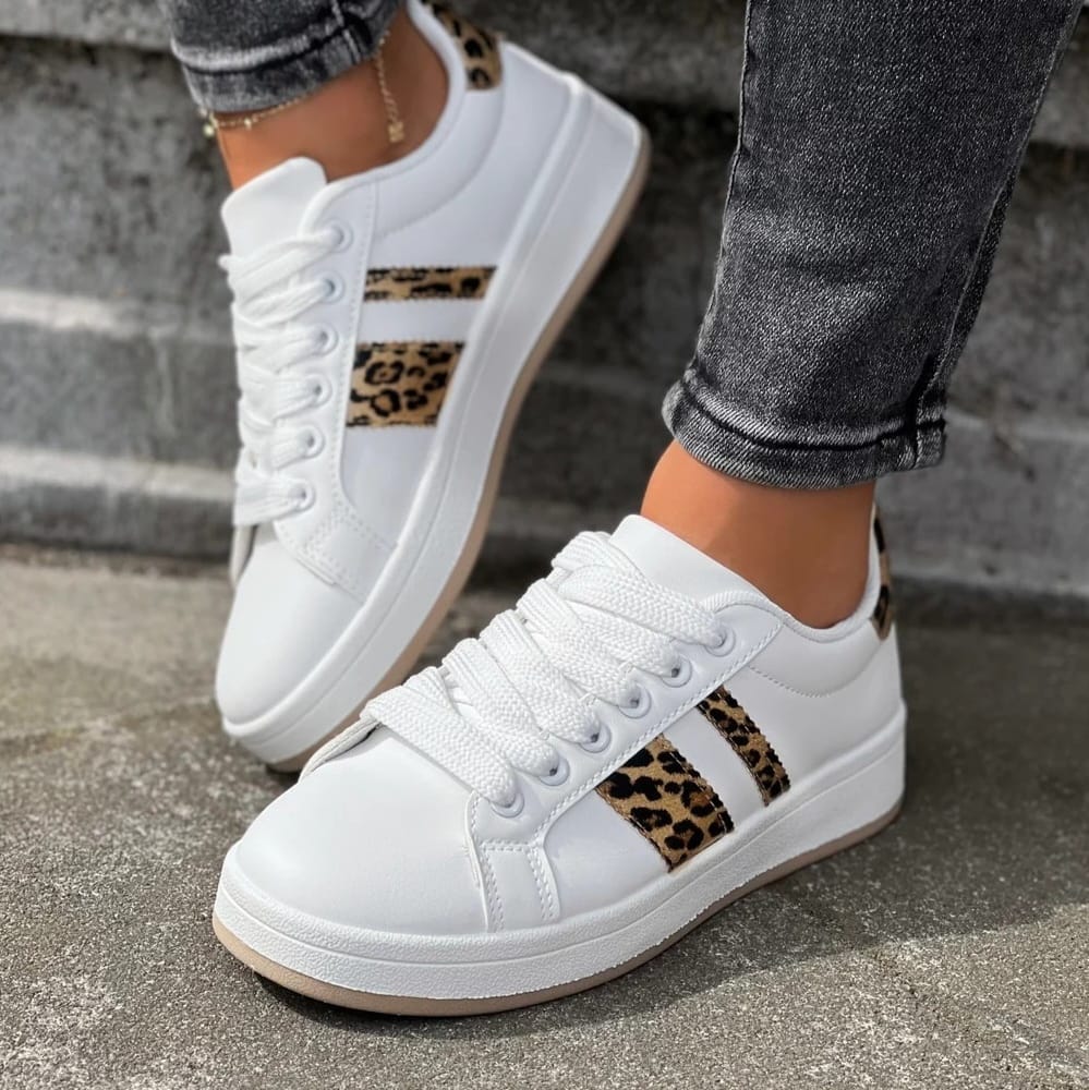 Basket style épuré et décontracté.