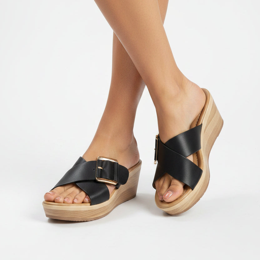 Sandale compensée élégante