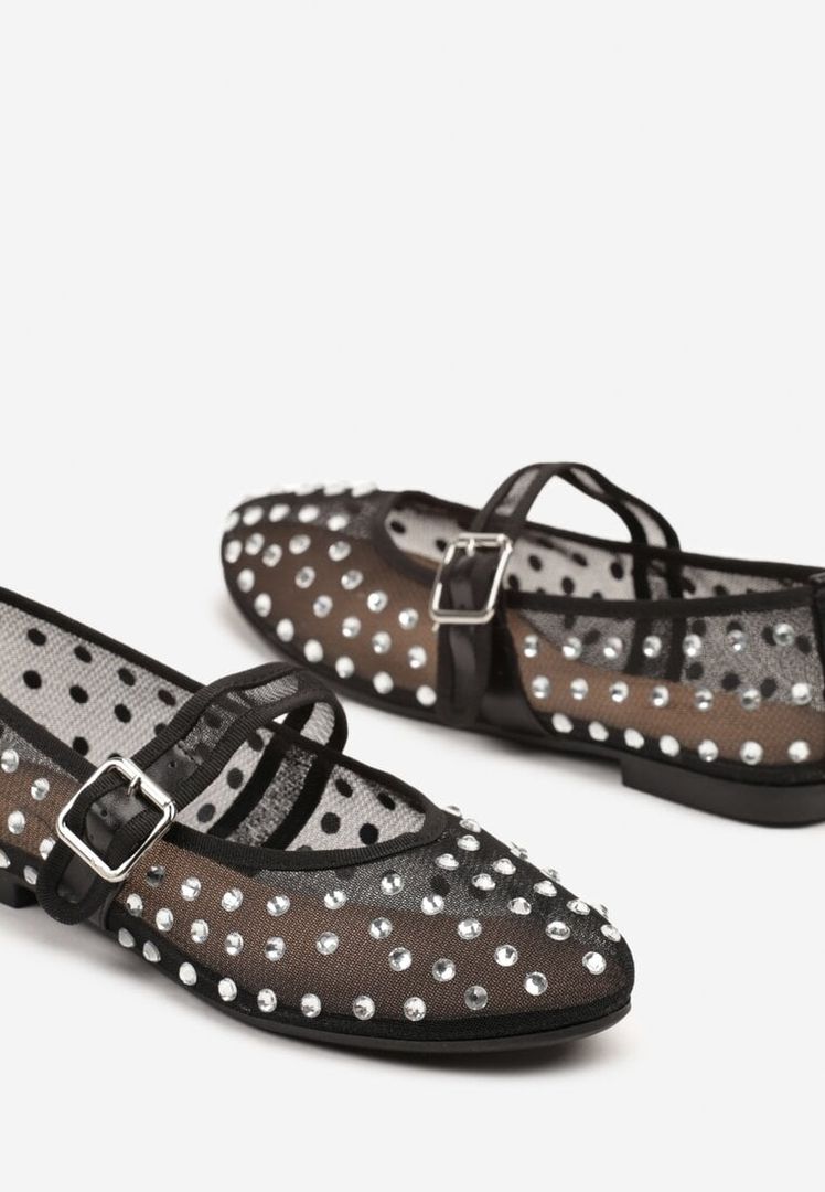 Ballerines ornées de strass