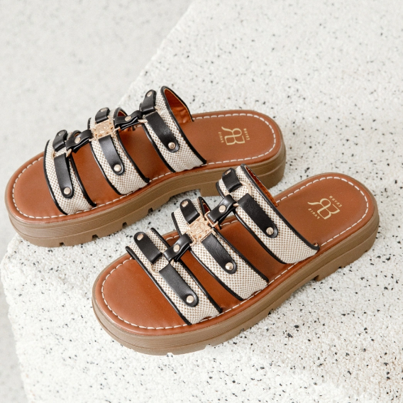 sandales plates pour femme avec brides