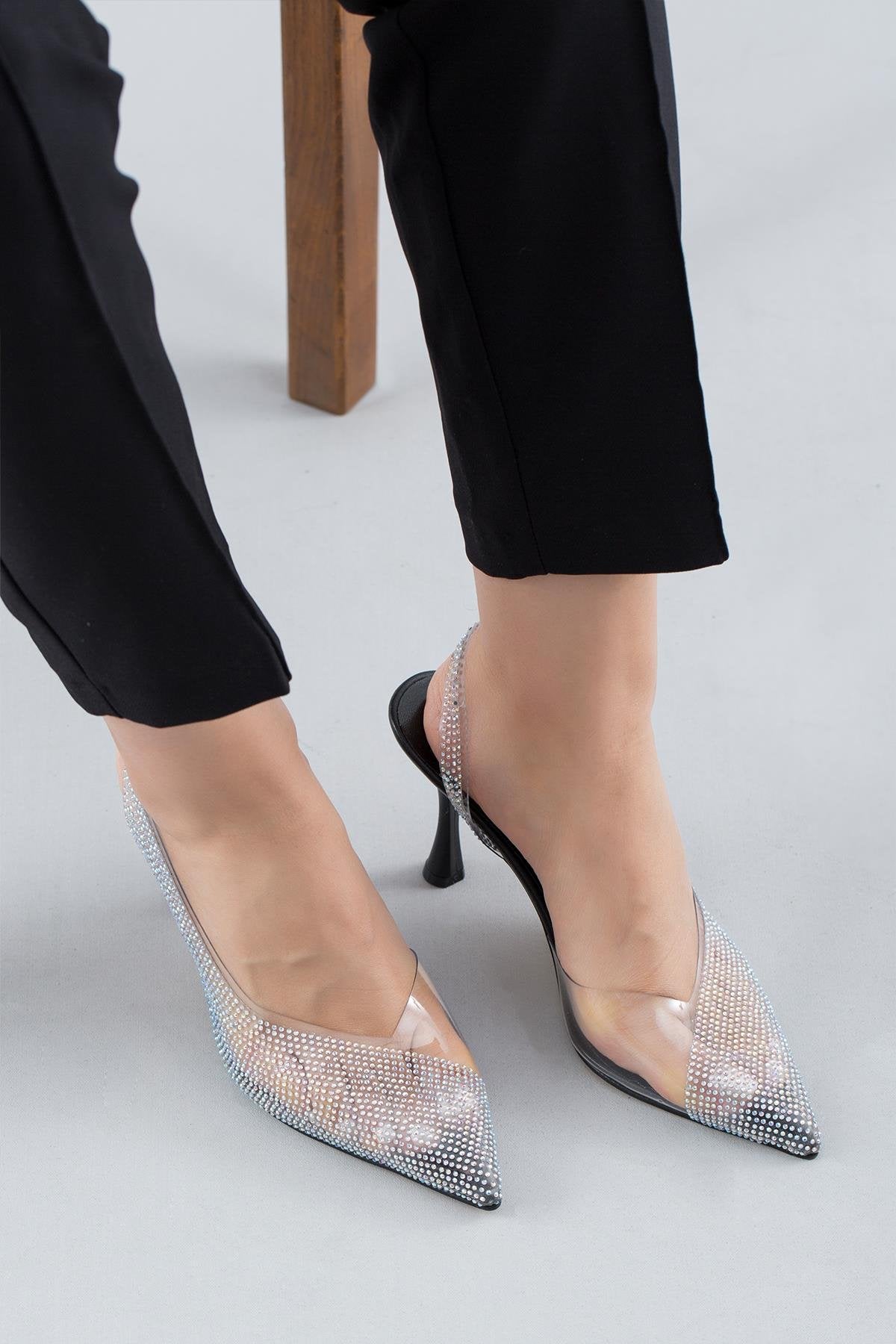 Escarpins à talon transparent