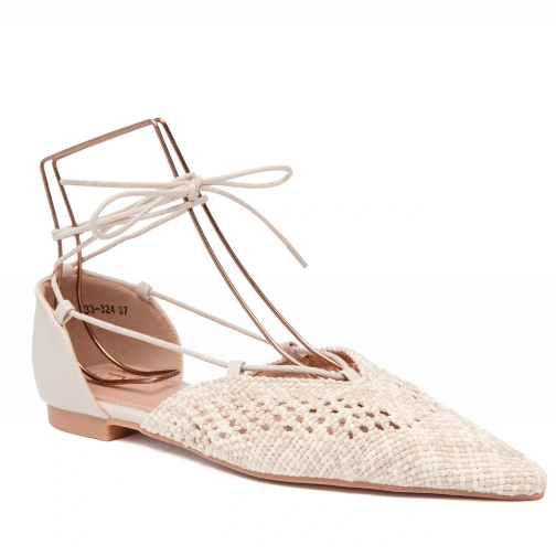 Ballerines à bout pointu au style délicat