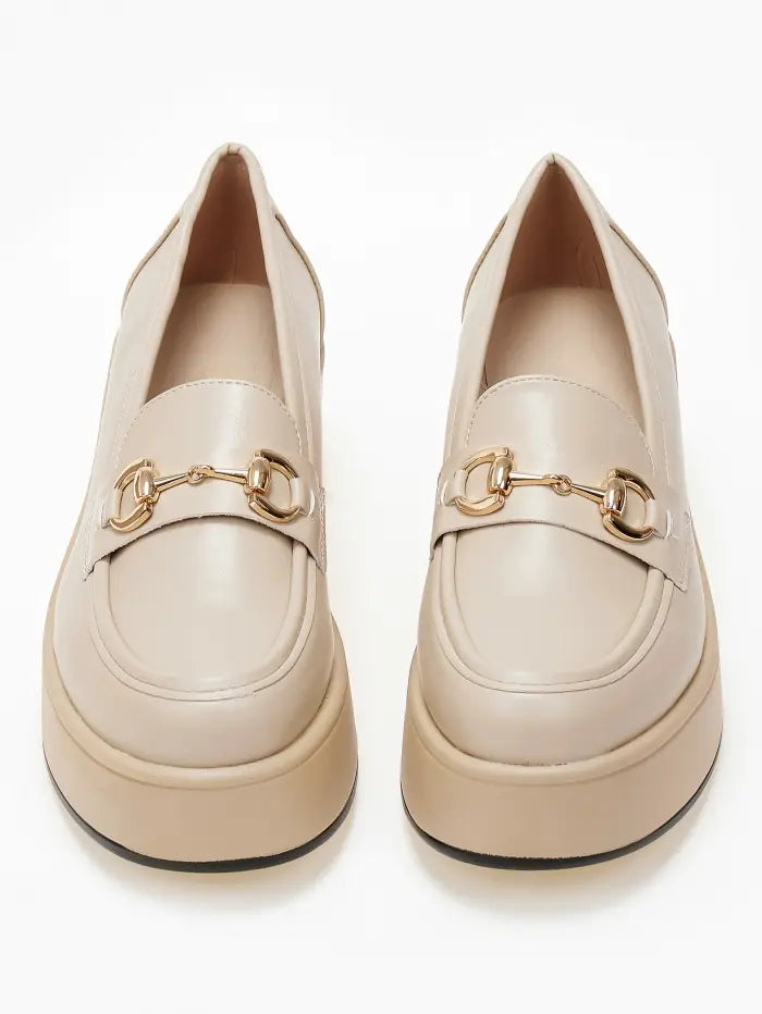 Mocassins à plateforme avec détails métalliques