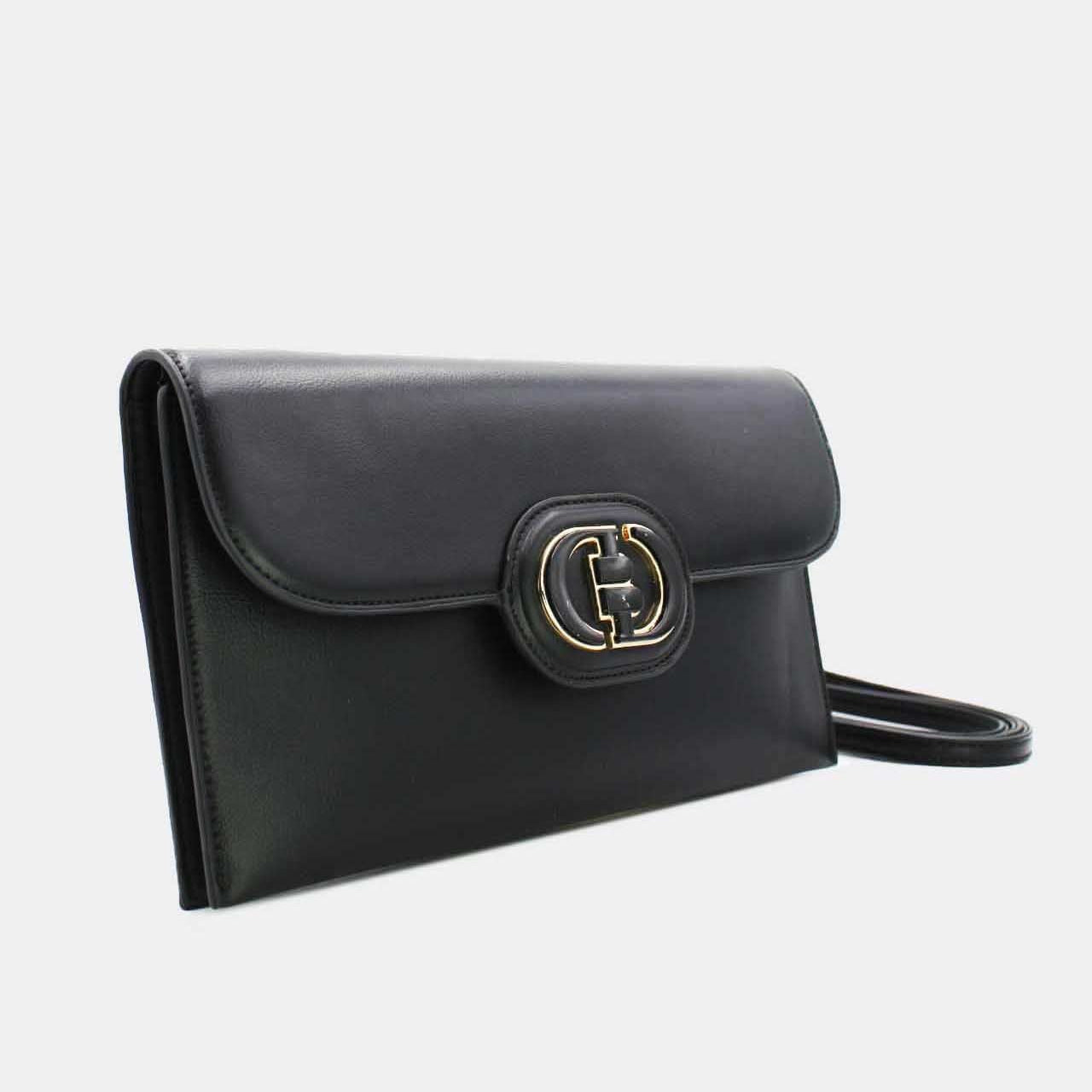 Pochette Rabat Argentée — Médaillon Signature & Chaîne