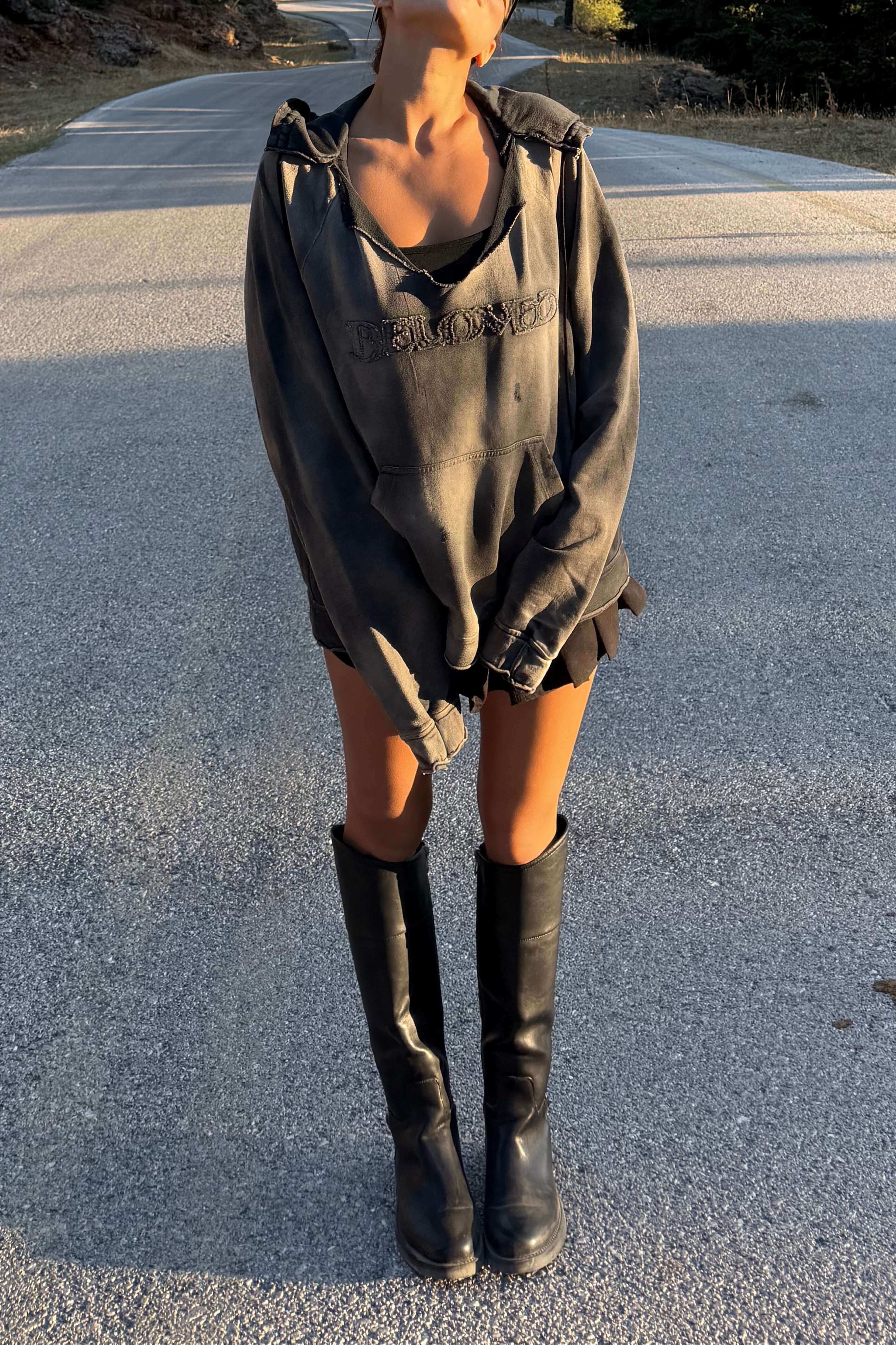 Bottes avec décoration en métal