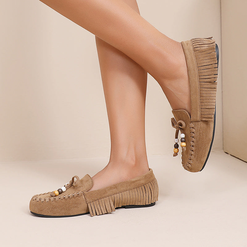 Mocassin à franges et noeud décoratif