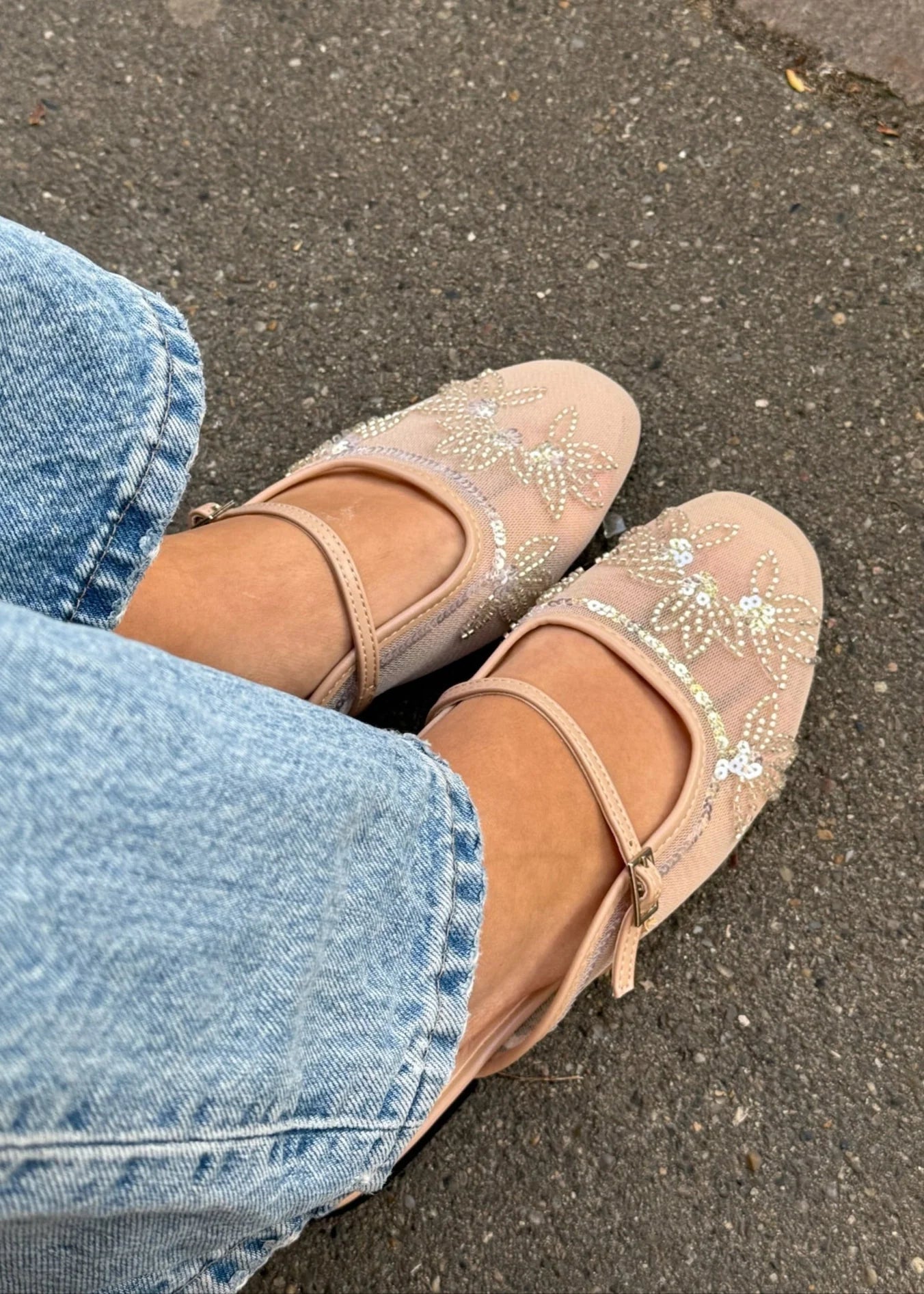 Babouche plates matière résille strassé