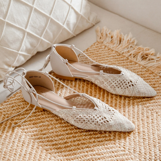 Ballerines à bout pointu au style délicat