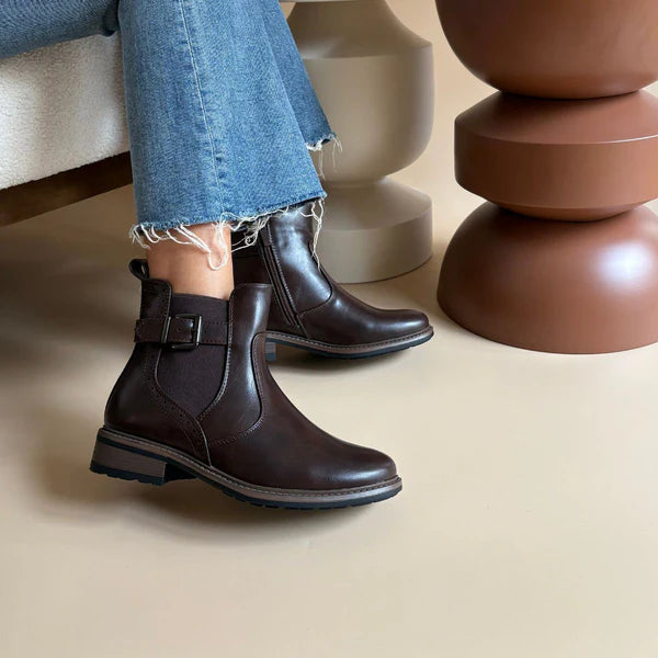 Bottines plates en cuir synthétique
