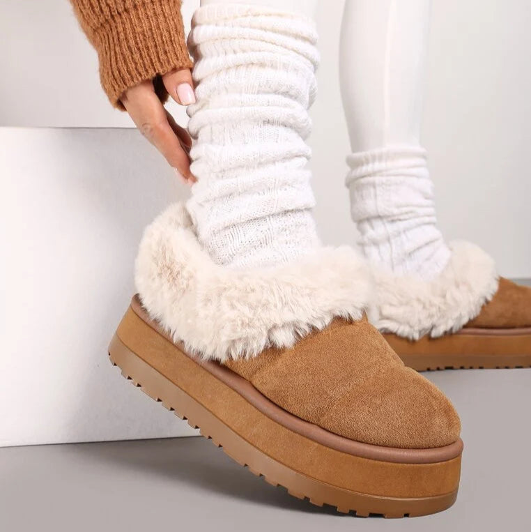 Bottes  courtes à plateforme avec fourrure et matelassage