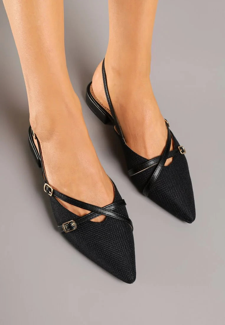 Ballrines noires à bout pointu avec brides à boucle