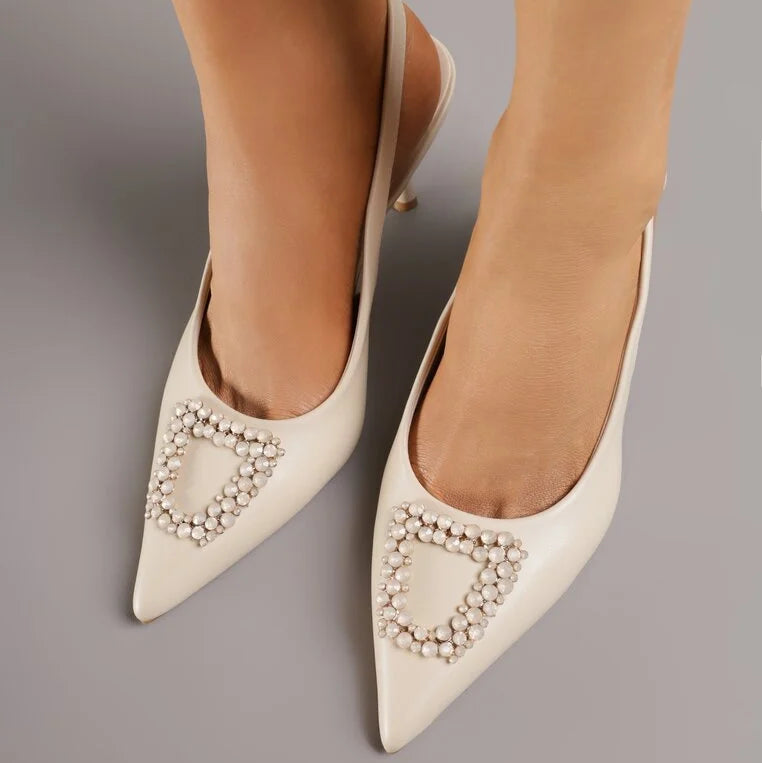 Escarpin à talons hauts avec boucle en zircon cubique en forme d'étoile