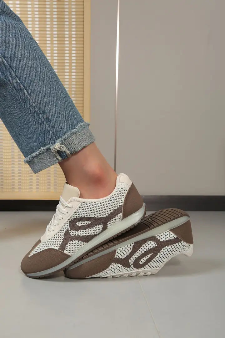 Baskets au design sportif et moderne