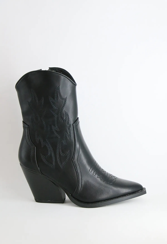 Demi bottes basses Santiag noires brodées flammes