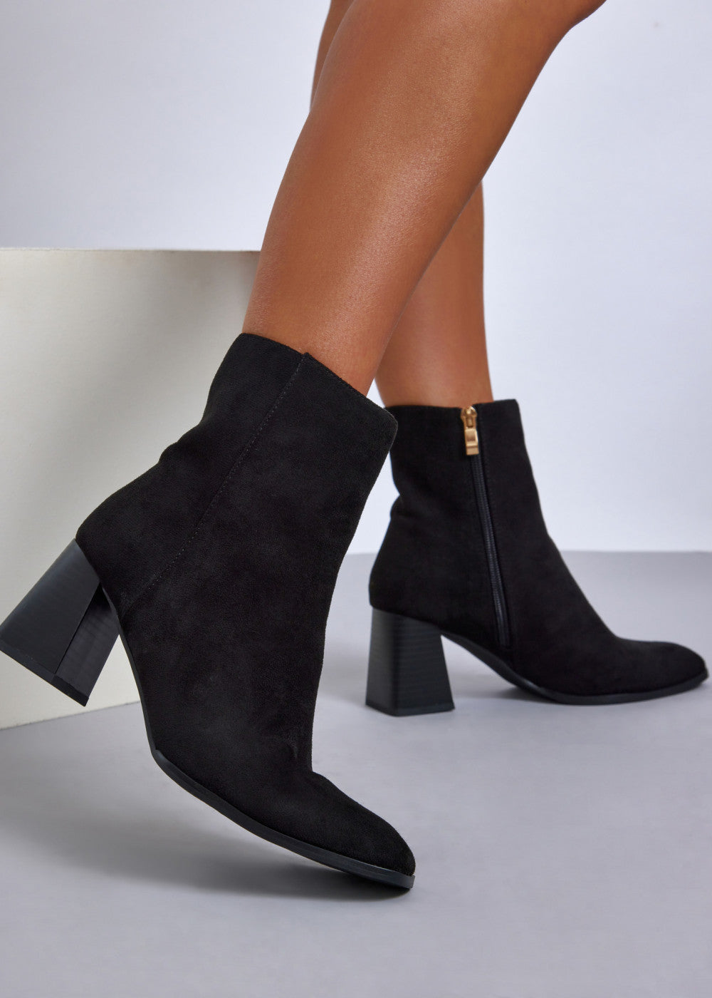 bottines pour femme en daim écologique avec fermeture éclair et talon