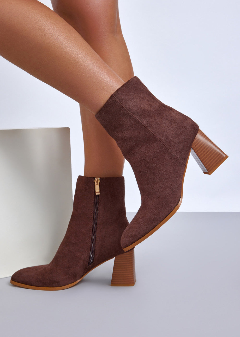 bottines pour femme en daim écologique avec fermeture éclair et talon