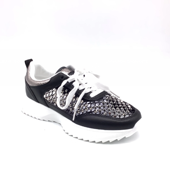 Baskets ajourées à strass