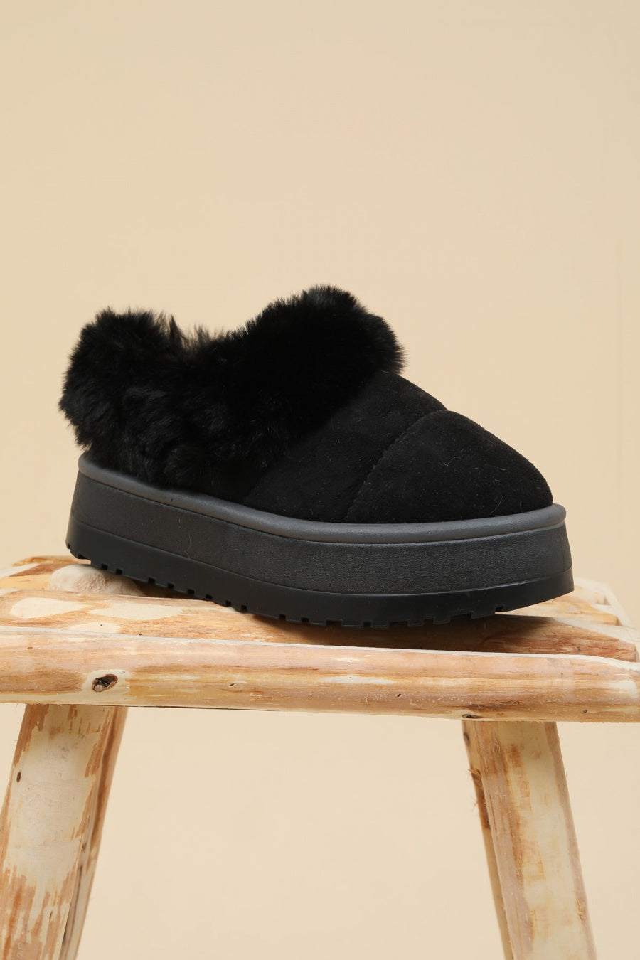 Bottes  courtes à plateforme avec fourrure et matelassage