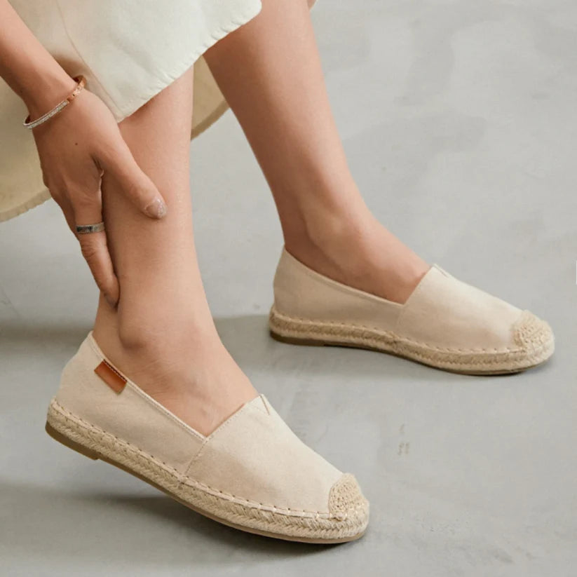 Espadrilles femme tendance en suédine avec bout corde tressée