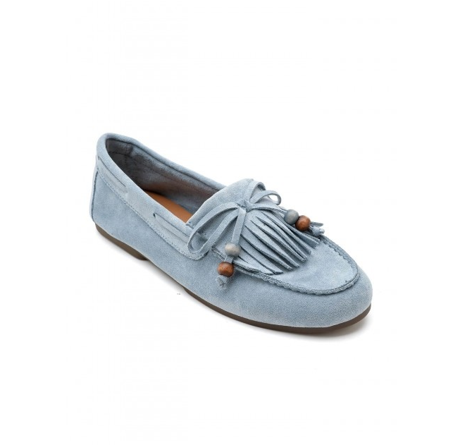 Mocassins avec des pampilles et des perles en bois