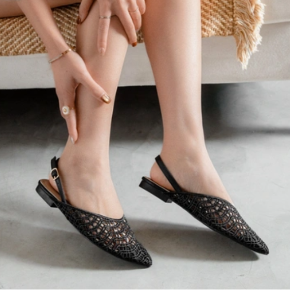 Ballerine slingback à bout pointu