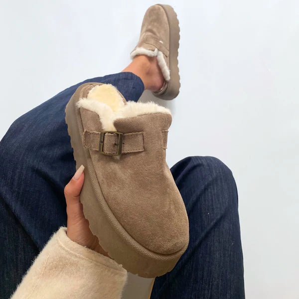 Tongs à plateforme en fourrure douce
