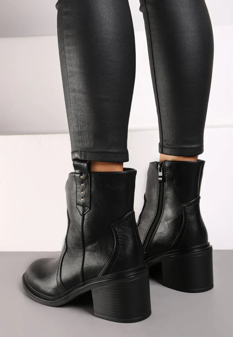 Demi bottes à gros talon noires